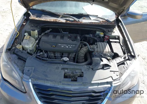 2013 Chrysler 200 Touring из США, поврежденный, VIN 1C3CCBBB1DN525628